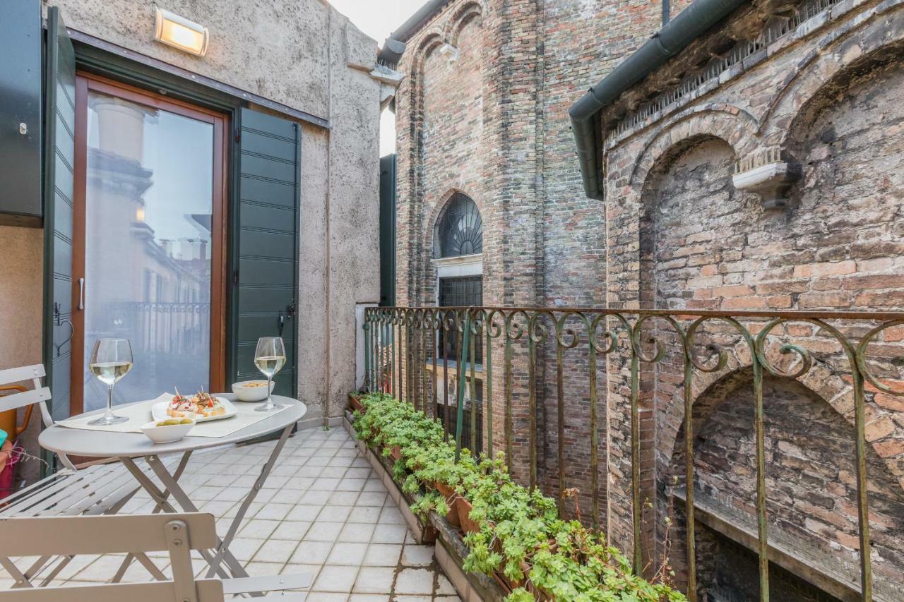 Ca' Della Frutta Venetian Apartment Exterior photo